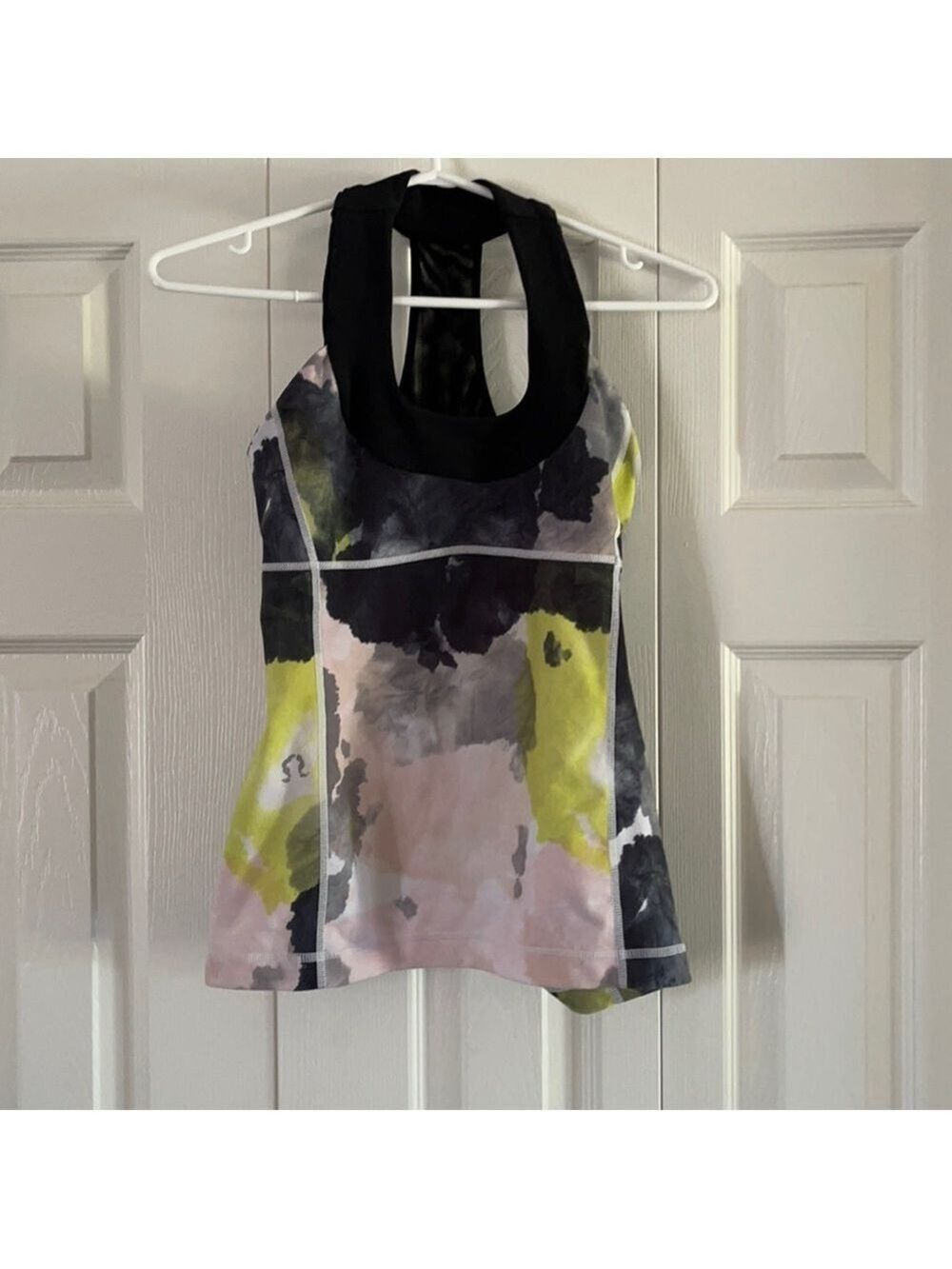 Lululemon marble pattern tank top size 4🥰
